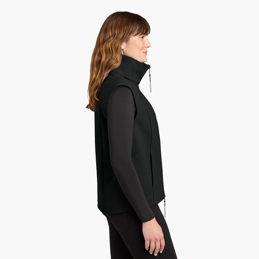 Women's Nozawa Soft Shell Vest - Pitch Black - Model Side